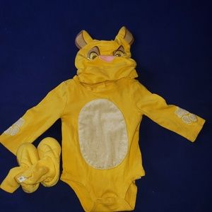 Simba outfit